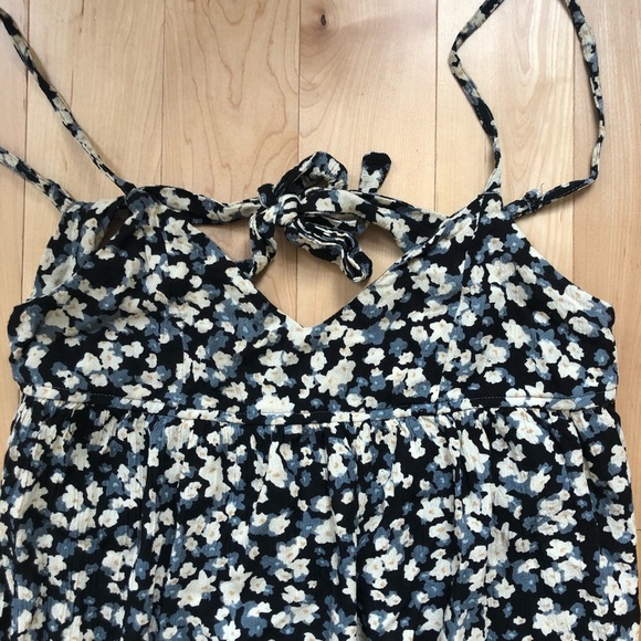 Cute billabong dress! - Picture 2 of 4